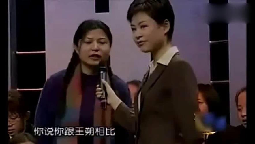 当年年仅18岁韩寒舌战群儒,受尽冷嘲热讽!