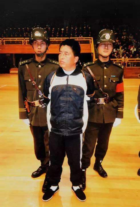 从警察到死囚,再从死囚到警察,杜培武杀妻案:险成当代窦娥