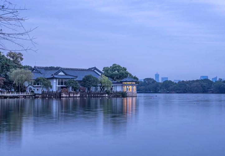 想深玩西湖,为啥一定要住在杭州西湖国宾馆