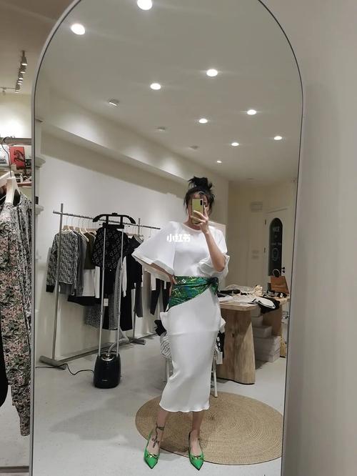 服装店射灯筒灯避坑_射灯_服装店_筒灯_装修_家居家装