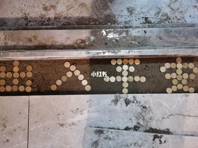 听说过门石压硬币寓意出入平安,幸福安康,财源滚滚72157215