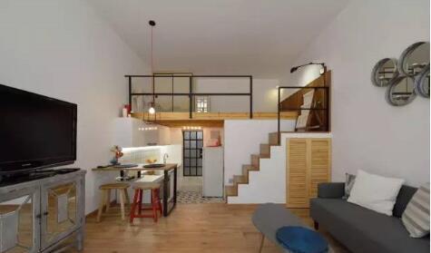 隔层之上是卧室