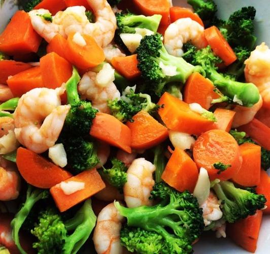 西兰花炒虾仁胡萝卜