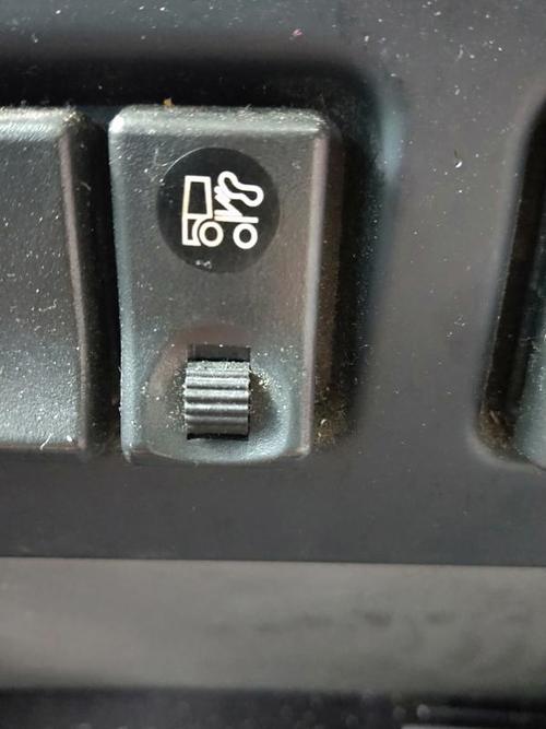 东风天龙大卡车上的这个开关是什么开关?