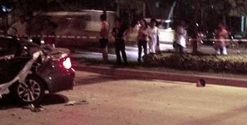 南宁一日发生车祸,当场人头落地,惨不忍睹.