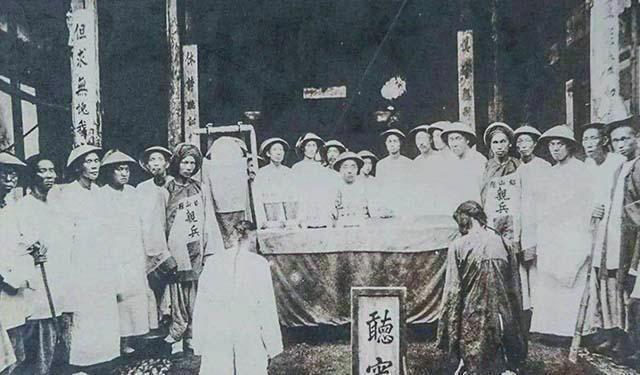 低谷遇贵人改变一生正处事业上升之际的陈兆棠却又碰上了表哥夏寿言升