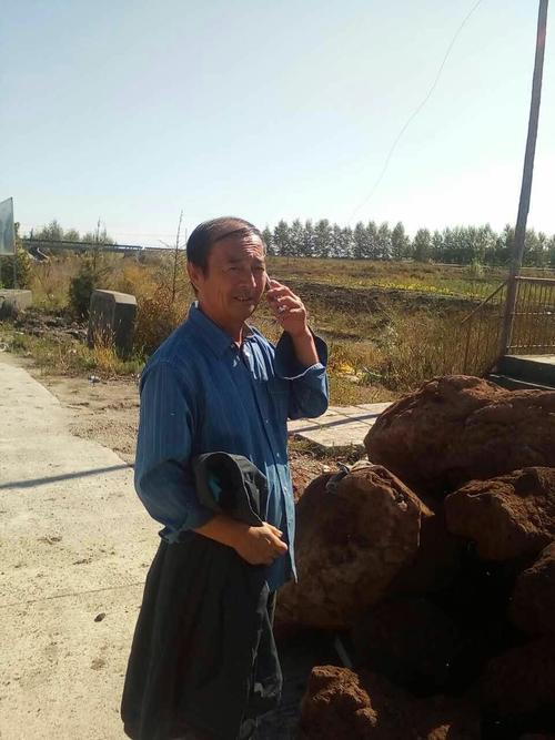 大哥你好吗!——记海伦市部分同学共和镇小聚观光三圣