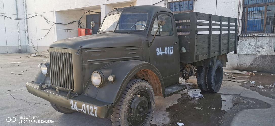 嘎斯51卡车六台