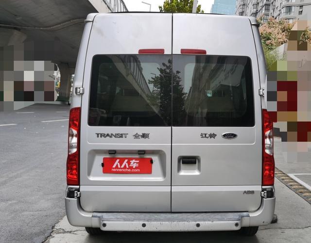 福特全顺 2016款 2.2t 手动 长轴中顶豪华型 (国Ⅴ)