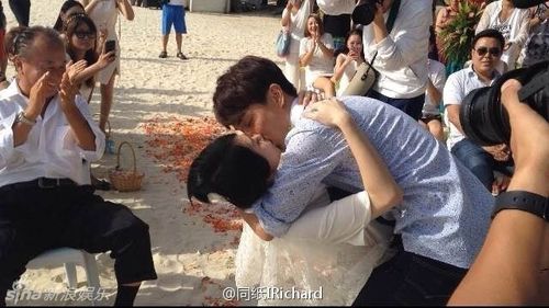李承铉海岛求婚戚薇办浪漫婚礼