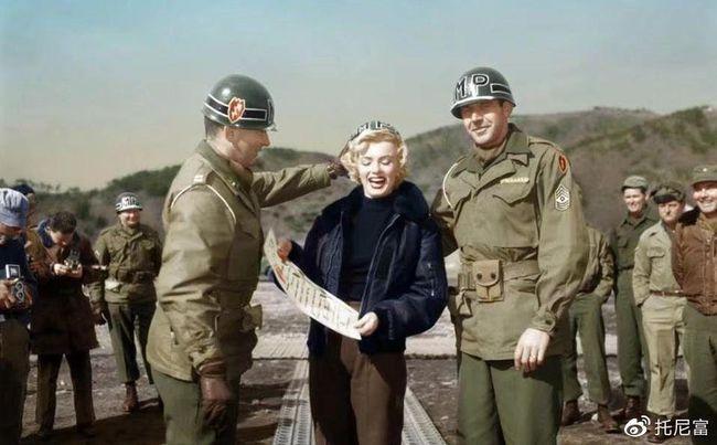 朝鲜战争美军的心理战:在阵前拉起银幕放电影给志愿军