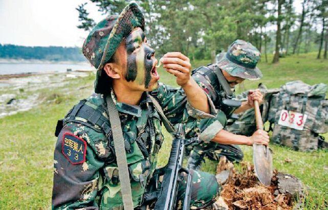 特种兵的魔鬼训练有多残酷?想当特种兵的了解下,看你能扛几天?