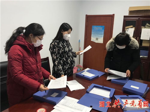 县疫情防控工作会议召开后,温塘镇立即行动,成立了以党委书记齐军伟