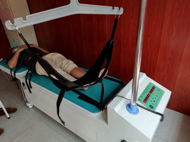 腰椎治疗牵引