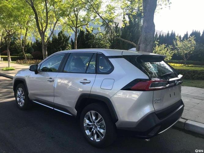 威兰达 2020款 双擎 2.5l e-cvt 四驱 豪华版