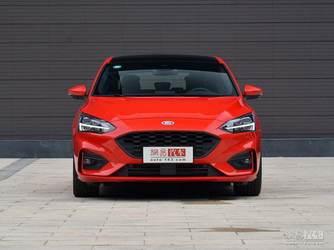 福克斯两厢最新成交价格落地多少钱