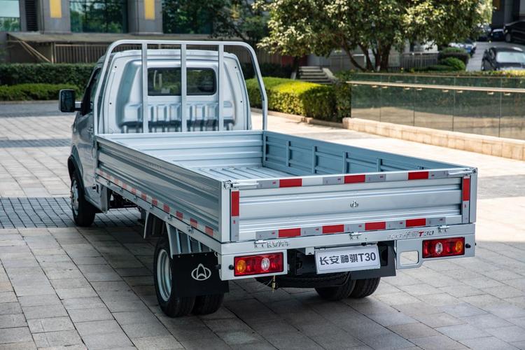 长安凯程神骐t30上市 售5.59-6.64万元