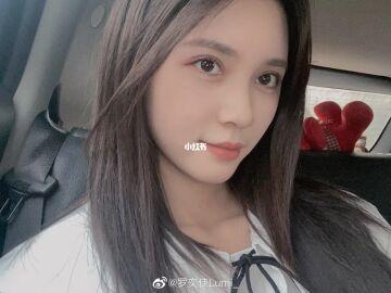 罗奕佳