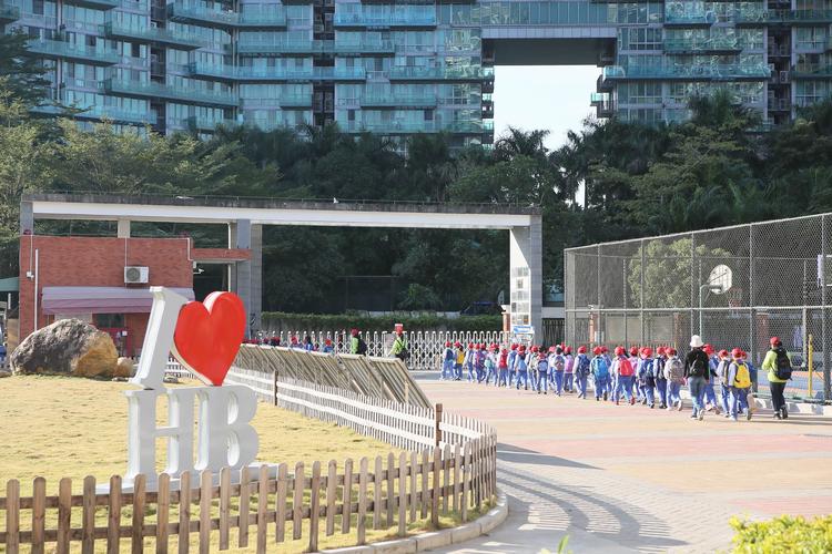 深圳市海滨实验小学深圳湾部-锦绣中华民俗村秋季学生