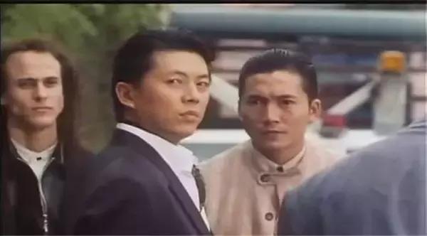 原创演技与颜值型反派,邹兆龙是其小弟《鼠胆龙威》演医生成经典