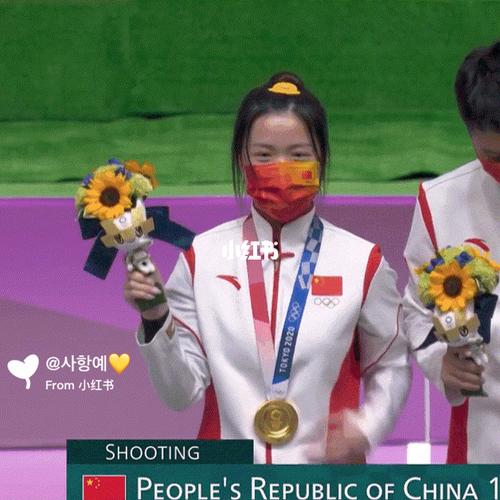 奥运冠军杨倩妹妹同款发饰_杨倩_发饰_奥运会_champion怎么样_杨倩