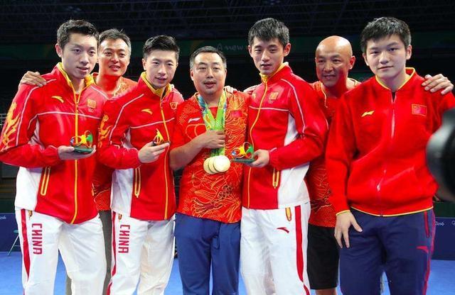 中国乒乓球运动员合照