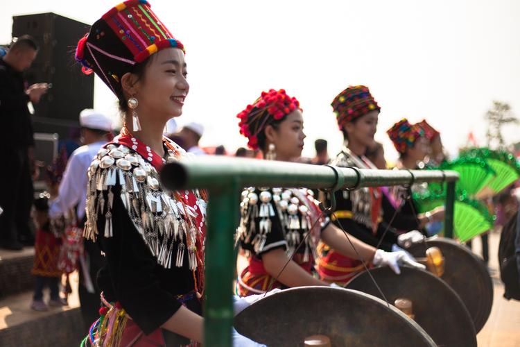 德宏景颇族目瑙纵歌节
