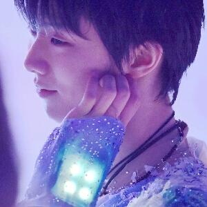 羽生结弦天地镇魂曲merrychristmasmrlawrence音乐替换