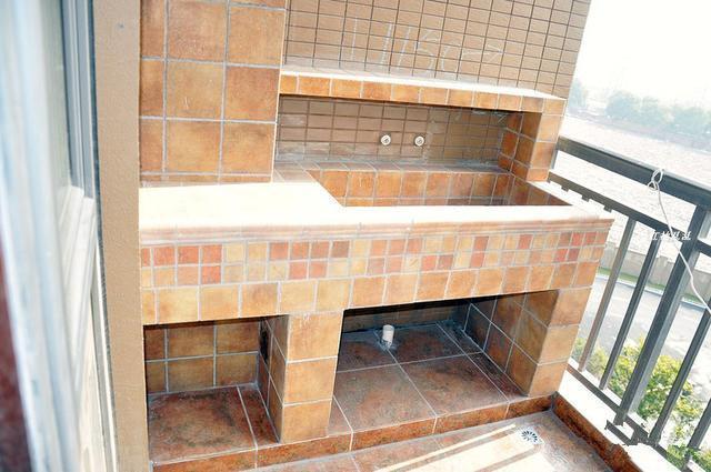 砖砌的洗衣台真的太丑了,看我家大理石做的,来人就夸!