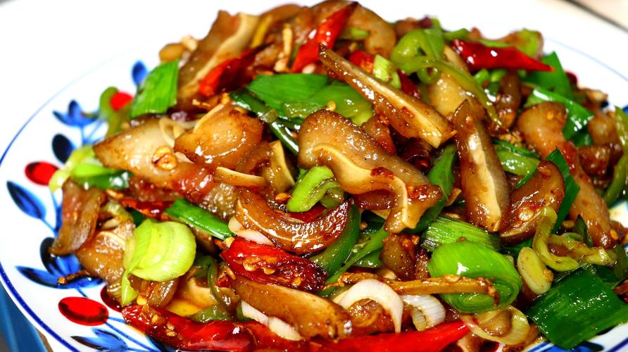 5辣炒猪耳朵的做法  04:47  来源:好看视频-猪耳我家经常这样做,好吃