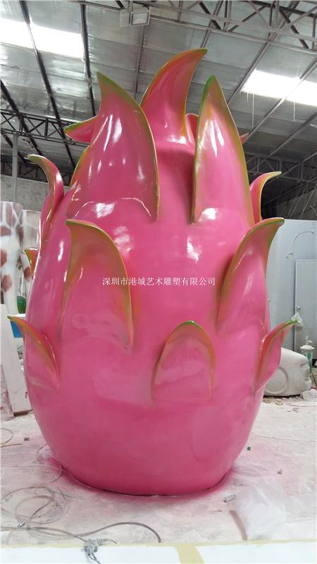 生产基地内装饰玻璃钢水果火龙果雕塑