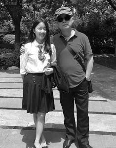 孟非自曝升职成领导 女儿靓照曝光与奶茶妹妹是校友