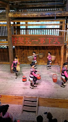 "天下第一长发村"黄洛瑶寨,位于广西龙胜县,从