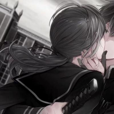 高质黑白/动漫男头/躲进漫画 逃离现实_卡通动漫头像