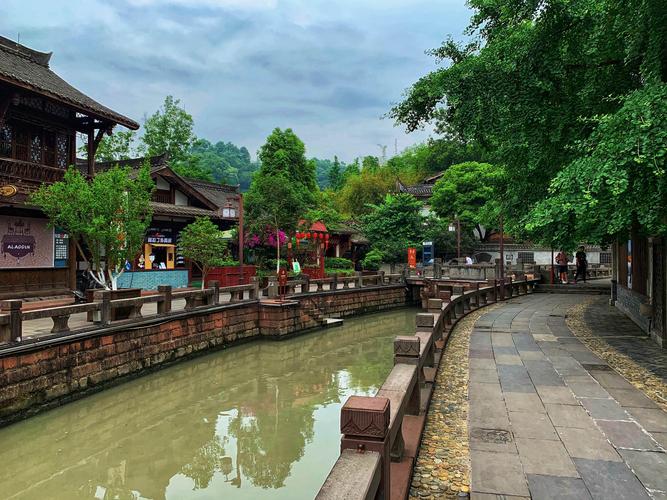再游街子古镇