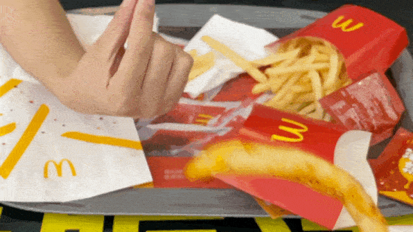 麦当劳摇摇薯条来了全线薯条买一送一