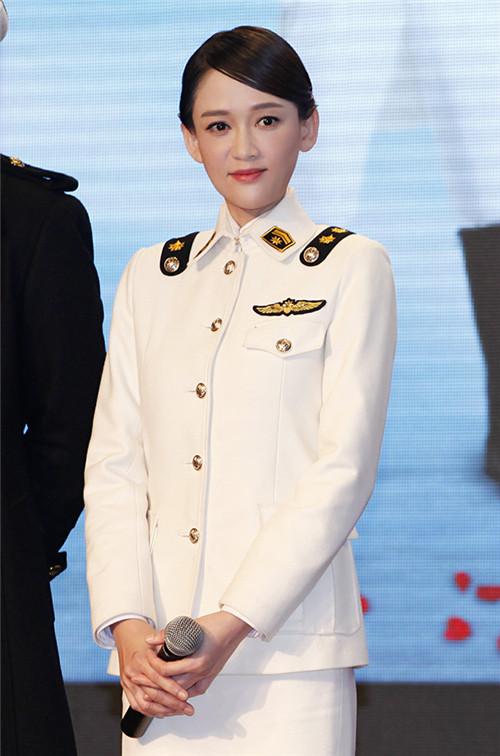 《偏偏喜欢你》陈乔恩 万绿从中一点红惊艳影迷