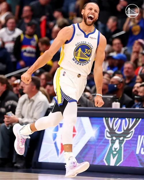 库里大概率锁定本赛季三分王了,285个