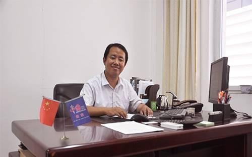 1997年,杜玉杰从鲁东大学(原烟台师范学院)毕业后到滨州学院任教至今