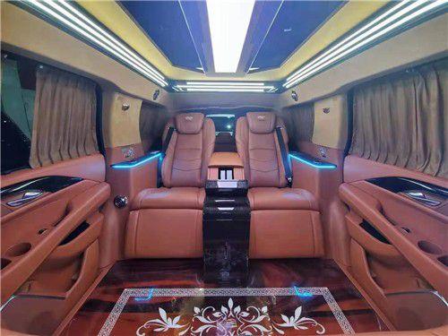 21款凯迪拉克总统一号越野加长凯雷德四座|内饰|商务