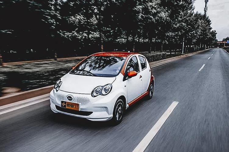 长城欧拉和比亚迪e1哪个好 比亚迪e1纯电动车【汽车时代网】