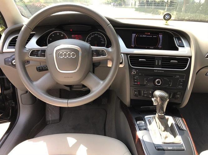 【南京】2012年6月 奥迪 奥迪a4l a4l 2.0t标准型 自动档