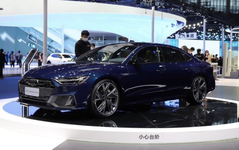 上汽奥迪a7l发布20t版本车身修长重心稳外观宽而扁
