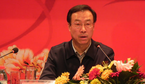 山东潍坊常务副市长陈白峰自缢身亡