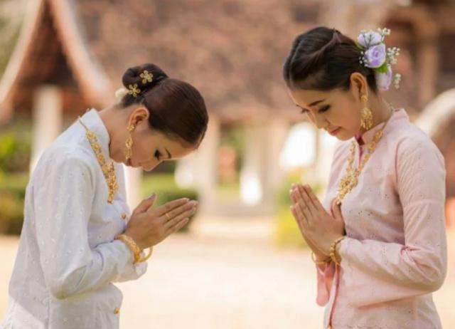 泰国置业百科之泰国商务礼仪