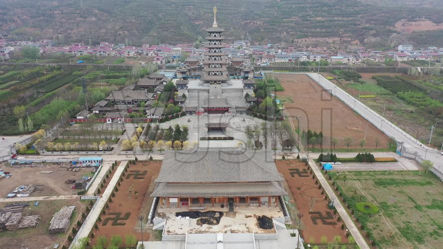 甘肃泾川大云寺景区航拍地区城市风景