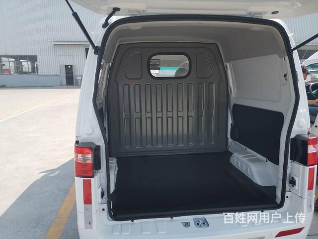 五座5座面包车货运版和乘用版需提前订车