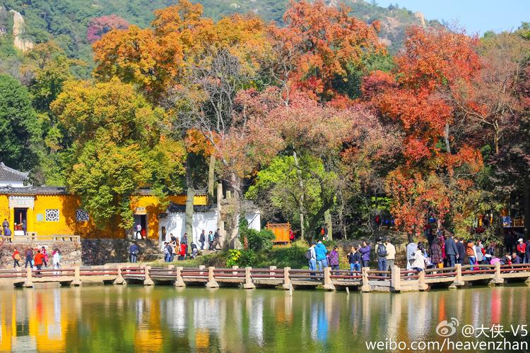 转发微博 //转发:#微博摄影大赛# 十一月的天平山,层林尽染