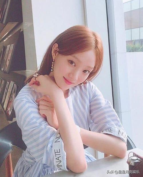 李圣经身高体重多少李圣经身材完美被韩国女孩视为穿搭范本