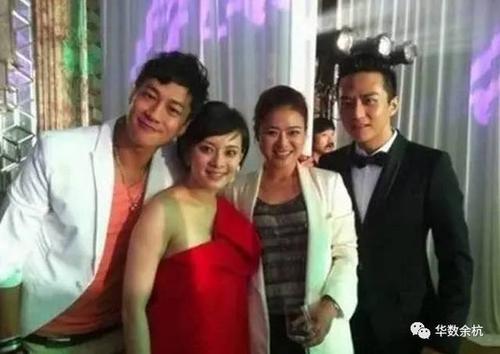 邓超和孙俪结婚的时候,何润东作为好友出席.